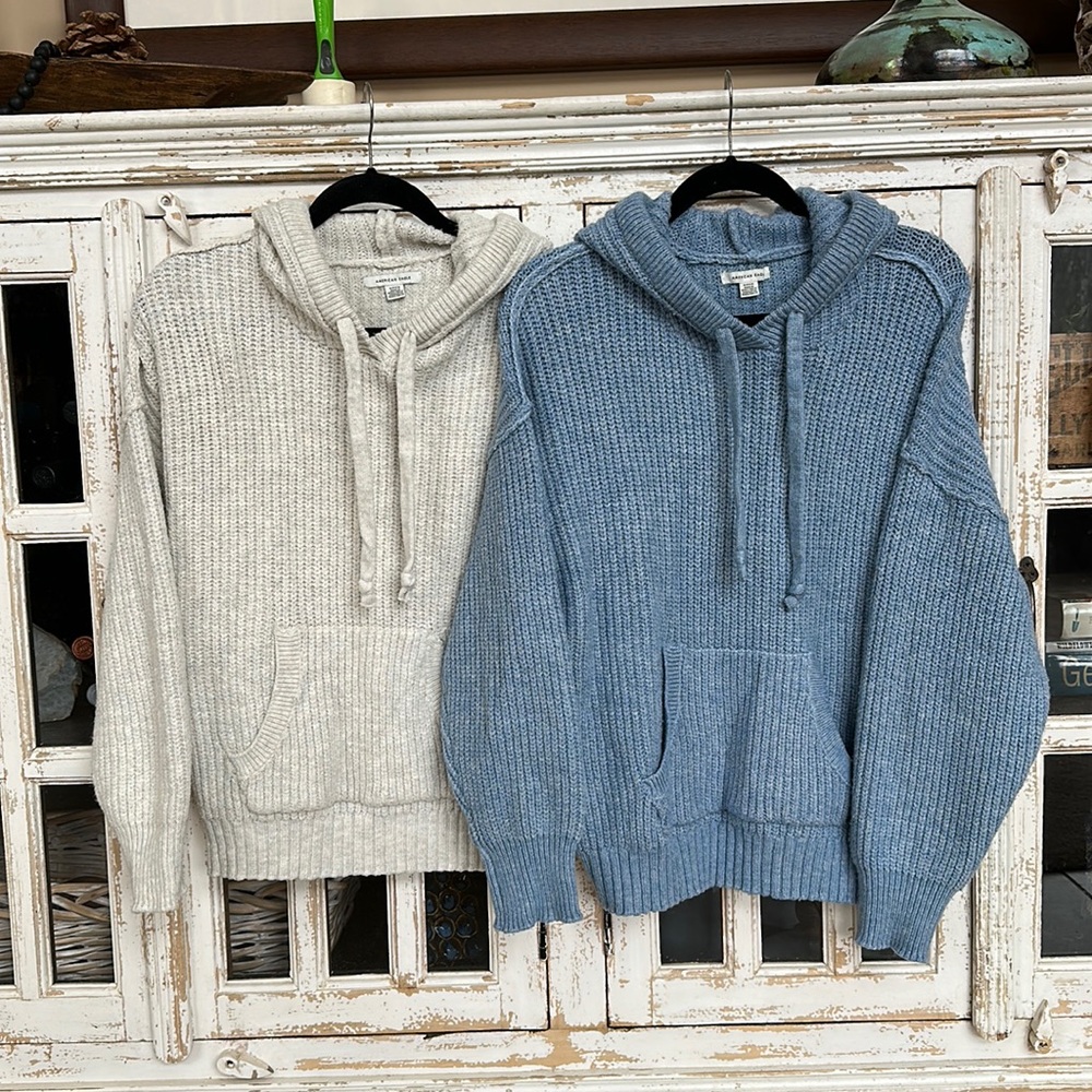 2 American Eagle Sweater Hoodies Women’s Small